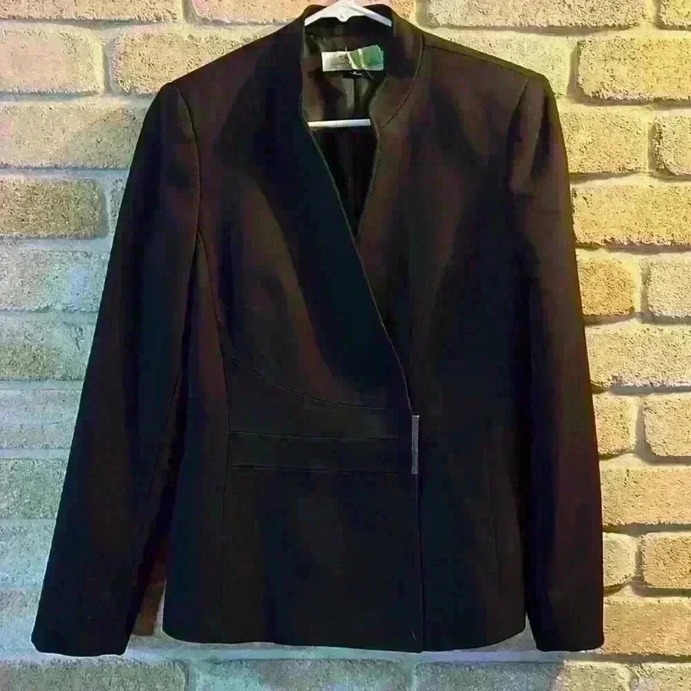 Tahari by Arthur Levine Jacket